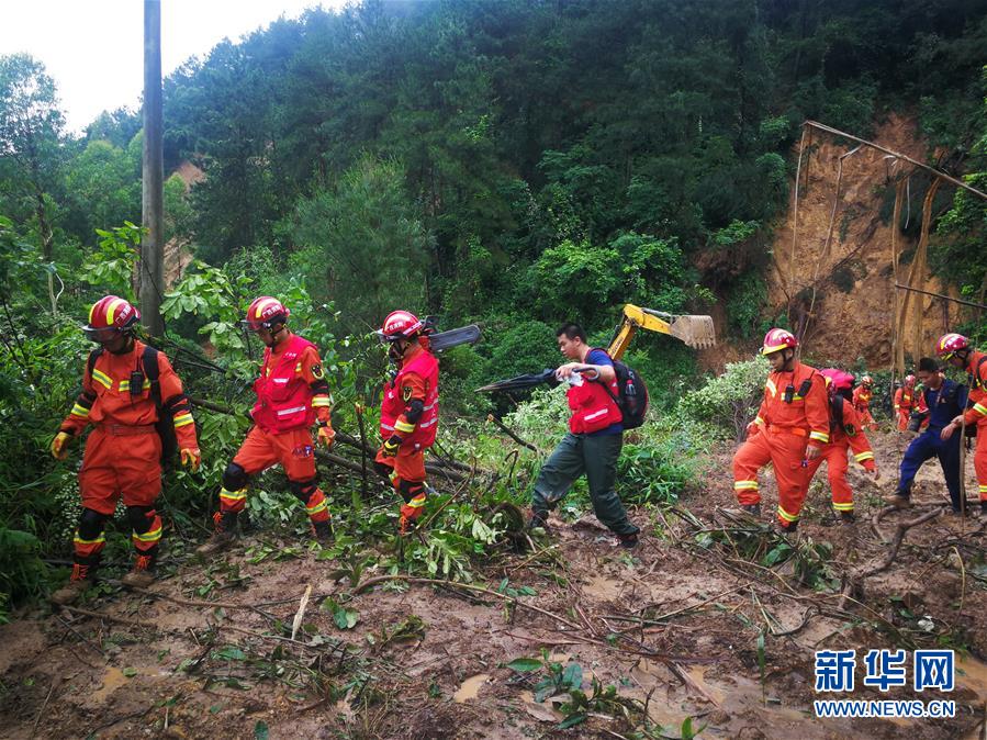 (新华全媒头条·图文互动)(12)砥砺复兴之志 永葆赤子之心——写在中国共产党成立99周年之际