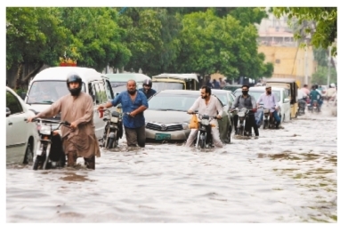 巴基斯坦卡拉奇遭遇强降雨天气