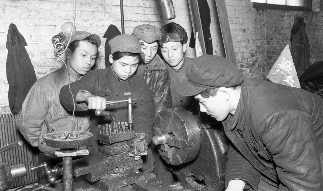 辽宁日报创刊70周年